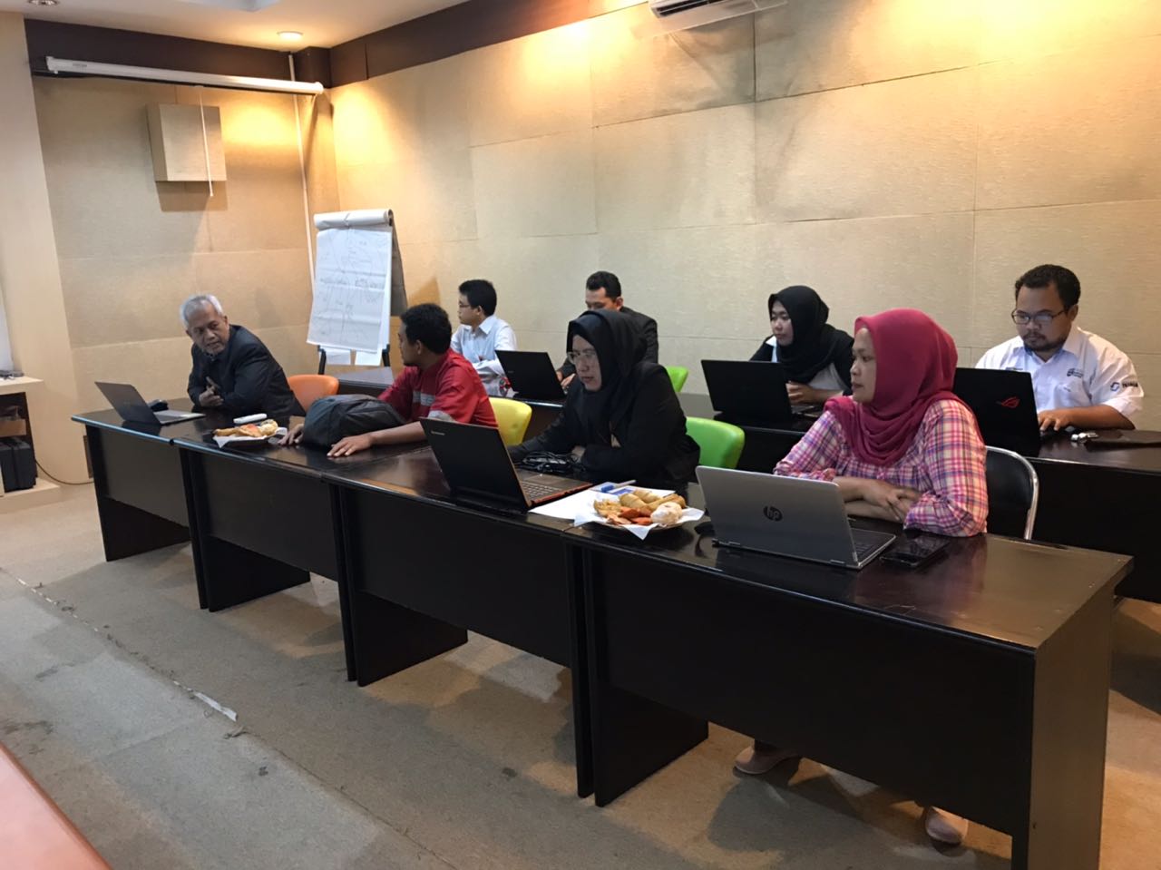 kunjungan biskom UAD ke sisfo telkom university-tim sisfo